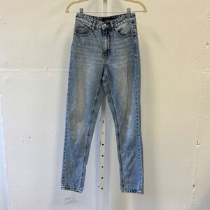 Vero Moda Joana HR Regular Tapered Jeans Light Wash Blue Denim W25 L32 10229900